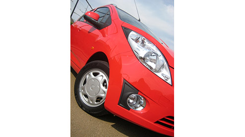 Na vijf jaar trouwe dienst zegt Chevrolet de tweede generatie Matiz vaarwel. Een voor zijn afmetingen ruime en compleet uitgeruste auto voor een zacht prijsje. Inmiddels zijn er veel nieuwe kapers op