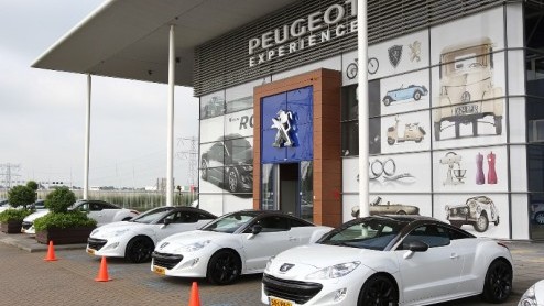 De Peugeot RCZ mag dan sinds kort pas op de markt zijn, snelle beslissers die in een oogopslag verliefd werden op de sportcoupe konden afgelopen najaar al hun eigen, speciaal uitgevoerde exemplaar bes