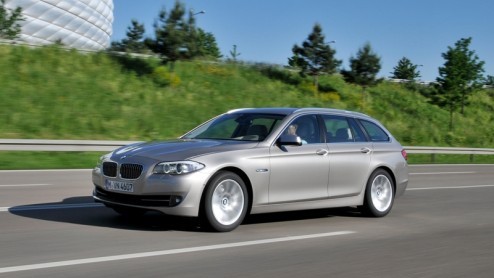 De introductie van de nieuwe 5-serie heeft BMW geen windeieren gelegd. Sinds jaren heeft de Vijf weer de koppositie in het segment weten te bemachtigen. Met de komst van de Touring lijkt het marktleid