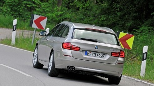 De introductie van de nieuwe 5-serie heeft BMW geen windeieren gelegd. Sinds jaren heeft de Vijf weer de koppositie in het segment weten te bemachtigen. Met de komst van de Touring lijkt het marktleid