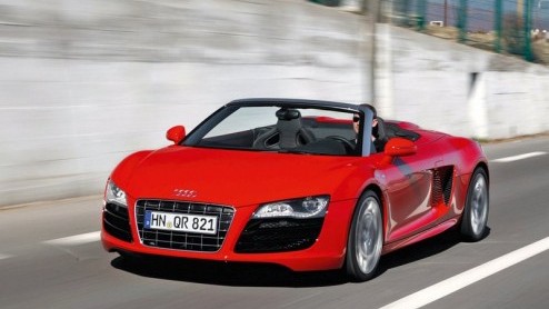 Geen verrassing maar wel goed nieuws. Liefhebbers van de Audi R8 Spyder kunnen binnenkort ook een exemplaar met V8 bestellen. De 4.2 FSI levert daarin 430 pk en is daarmee wederom meer dan sportief be