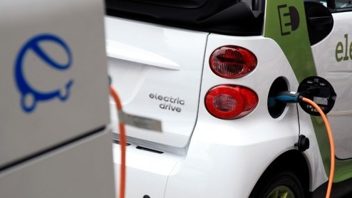 Smart gaat de Fortwo leveren in een electric drive (ED) uitvoering. De structuur van de bestaande Fortwo, met sandwich platform en motor achterin blijkt uiterst geschikt voor de ombouw tot een elekt