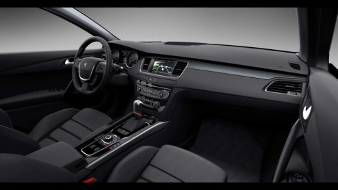En nu officieel: de nieuwe Peugeot 508! Na het lekken van de eerste beelden geeft het merk nu zelf extra beelden en details vrij van de nieuwe middenklasser die in 2011 gentroduceerd wordt. We kunnen