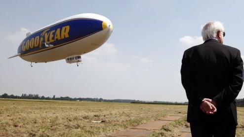 Hij heeft zeker het nieuws gehaald en was dagenlang in de regio Rotterdam ook niet te missen; de Goodyear Zeppelin. De gerenommeerde bandenfabrikant organiseerde een ludiek en luchtig evenement in het