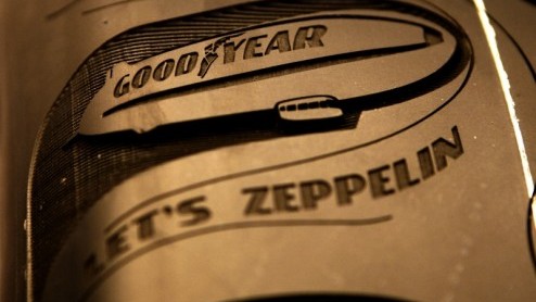Hij heeft zeker het nieuws gehaald en was dagenlang in de regio Rotterdam ook niet te missen; de Goodyear Zeppelin. De gerenommeerde bandenfabrikant organiseerde een ludiek en luchtig evenement in het