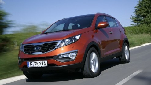Kia is maar wat trots op de vorige generatie Sportage, die zeker in de beginjaren niet aan te slepen was. Gezien de huidige marktsituatie met een groeiend SUV C-segment zijn we ervan overtuigd dat de