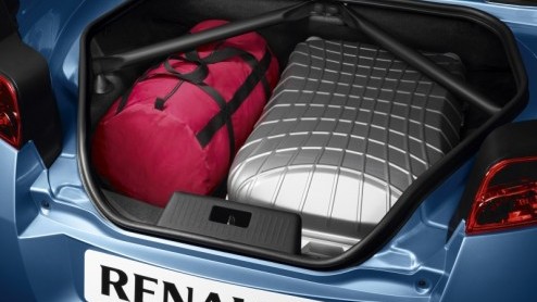 Het aantal beschikbare kleine cabrio's en roadsters is in ons land op n hand te tellen. Renault springt vanaf september luchtig in deze 'leegte' met de nieuwe Wind. Genspireerd op de Twingo en Clio