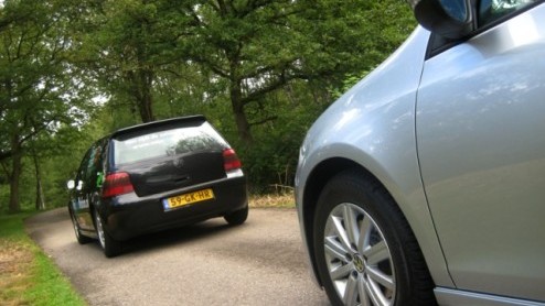 De Volkswagen Golf BlueMotion is de zuinigste, in productie zijnde Golf aller tijden. Door speciale besparingsmaatregelen neemt deze spaarvariant genoegen met 3.8l/100 km en rijdt deze ruim 1 op 26. E