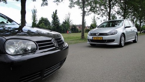 De Volkswagen Golf BlueMotion is de zuinigste, in productie zijnde Golf aller tijden. Door speciale besparingsmaatregelen neemt deze spaarvariant genoegen met 3.8l/100 km en rijdt deze ruim 1 op 26. E
