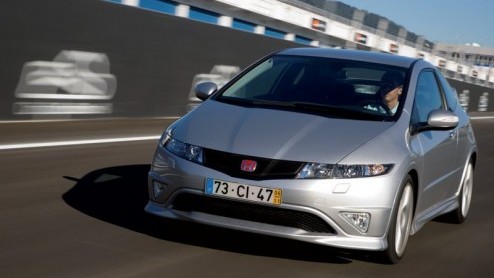 De carrire van de Honda Civic Type R loopt ten einde. Het merk maakt bekend de productie van dit sportieve, hoogtoerig scheurneusje eind dit jaar terug te schroeven. Niet omdat er geen vraag is, maar