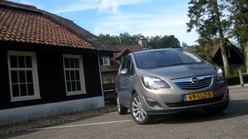 FlexSpace, Flex-Fix, FlexRail, FlexDoors... Hoeveel Flex heeft de nieuwe Meriva wel niet? En wat kan Opels nieuwe multifunctioneeltje verder bieden? Om dat uit te vinden vertoeven we een weekje voo