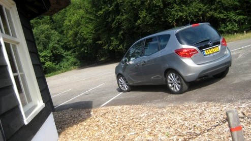 FlexSpace, Flex-Fix, FlexRail, FlexDoors... Hoeveel Flex heeft de nieuwe Meriva wel niet? En wat kan Opels nieuwe multifunctioneeltje verder bieden? Om dat uit te vinden vertoeven we een weekje voo
