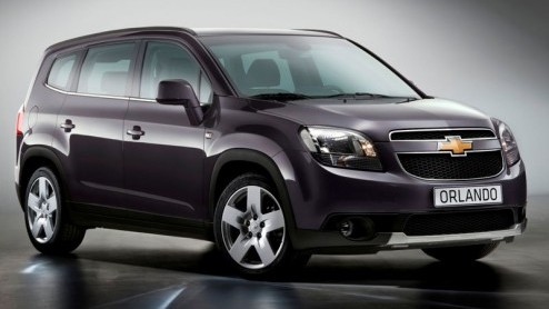 Op de autosalon van Parijs debuteert eindelijk de productieversie van de Chevrolet Orlando, exact twee jaar na de eerste leventekenen in de vorm van een studiemodel. Eind maart 2011 kunnen de vaderlan