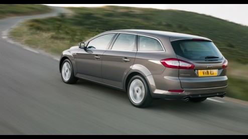 Ford toonde al eerder een voorproefje van de vernieuwde Ford Mondeo, die zowel van binnen, buiten en onderhuids is gemoderniseerd. De middenklasser is inmiddels gepresenteerd op de autoshow in Moskou