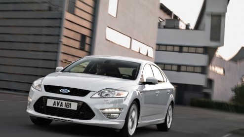 Ford toonde al eerder een voorproefje van de vernieuwde Ford Mondeo, die zowel van binnen, buiten en onderhuids is gemoderniseerd. De middenklasser is inmiddels gepresenteerd op de autoshow in Moskou