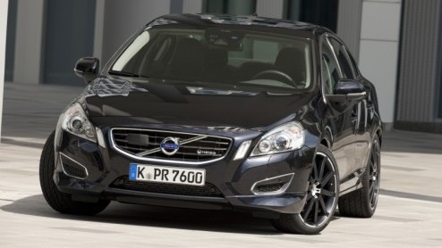 Op zoek naar een echt sportieve Volvo S60? Meld je dan bij Heico om een S60 T6 Design by Heico Sportiv te bestellen. De nieuwe Zweedse sedan wordt dan toepasselijk getransformeerd tot een 330 pk sterk