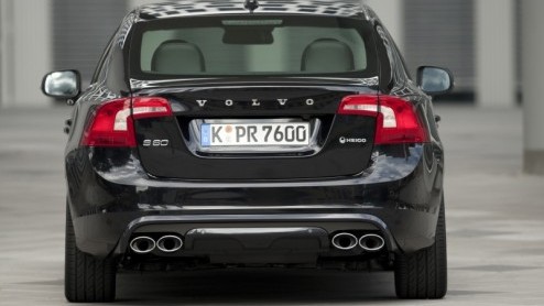 Op zoek naar een echt sportieve Volvo S60? Meld je dan bij Heico om een S60 T6 Design by Heico Sportiv te bestellen. De nieuwe Zweedse sedan wordt dan toepasselijk getransformeerd tot een 330 pk sterk