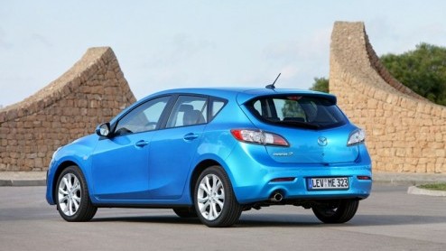 Mazda heeft de 1.6 liter CiTD diesel uit de Mazda3 aangepast. Het model is vanaf nu standaard voorzien van een handgeschakelde zesversnellingsbak. De motor biedt meer vermogen en koppel en voldoet teg