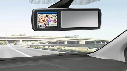 Navigatiesystemen zijn er in alle soorten in maten. Sinds kort neemt ook mobiele navigatie zijn toevlucht. Ford ziet nog een mogelijkheid om een routeplanner in de auto te plaatsen; in de achteruitkij