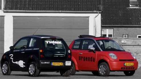Elektrisch rijden met de Think City is voortaan fors goedkoper. Importeur Elmonet voelt de hete adem van nieuwkomers als de Mitsubishi i-MiEV en smart electric drive en verlaagt de aanschafprijs van d