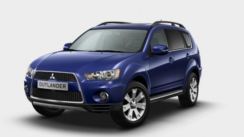 Na het bericht dat de Mitsubishi Outlander leverbaar wordt met een nieuwe diesel, maken de Japanners ook bekend aan de benzinemotoren gesleuteld te hebben. De vernieuwing is gericht op het verlagen va