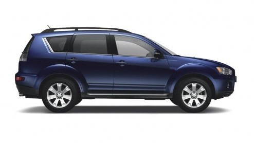 Na het bericht dat de Mitsubishi Outlander leverbaar wordt met een nieuwe diesel, maken de Japanners ook bekend aan de benzinemotoren gesleuteld te hebben. De vernieuwing is gericht op het verlagen va