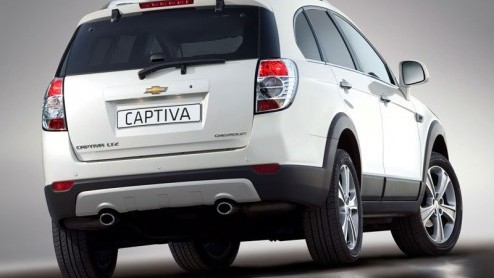 Chevrolet heeft de Captiva bijgepunt. De facelift gaat trouwens verder dan louter een nieuwe neus a la de Orlando MPV. Het machinepark is namelijk ook onder handen genomen.