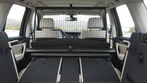 Twintig november komt de nieuwe BMW X3 naar ons land. Hoogste tijd dus om de prijzen bekend te maken; ze beginnen bij 51.735 euro en voor dat bedrag staat de xDrive20d diesel klaar.