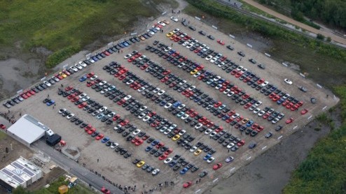 De grootste appeltaart, de oudste vrouw, de snelste productieautohet Guiness Book of World Records staat vol met (bijzondere) feiten, mijlpalen en wetenswaardigheden. Mazda trommelde zon 600 doorwin