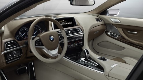 BMW presenteert in Parijs de nieuwe 6-serie Coup als studiemodel. Door diverse spionagevideo's en scoops is de nieuwe telg niet helemaal een verrassing meer, al kijken we natuurlijk nog een keer naar