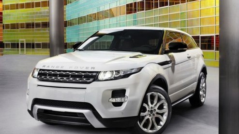 Land Rover stuurt vandaag een hele zwik aan persfotos de deur uit om de komst van de Range Rover Evoque luister bij te zetten. Beetje jammer dat we nog tot de zomer van volgend jaar (!) moeten wachte