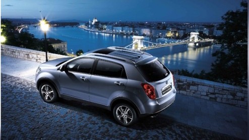 Ssangyong is na vijf jaar terug op de kaart in Nederland, en wel met de splinternieuwe Korando. De Koreanen hebben met moderne techniek, design van Guigiaro en een zelfdragende carrosserie er alles aa
