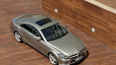 De nieuwe Mercedes-Benz CLS-Klasse is leverbaar in een speciale Edition 125 uitvoering om te vieren dat het merk Mercedes-Benz in 2011 125 jaar bestaat. Voorzien van een moderne direct ingespoten drie