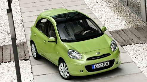 Net op het moment dat we de Nissan Micra bijna zijn vergeten, komen de Japanners met een nieuwe. De vierde generatie gaat in het steeds groter n populairder wordende B-segment langer op het netvlies