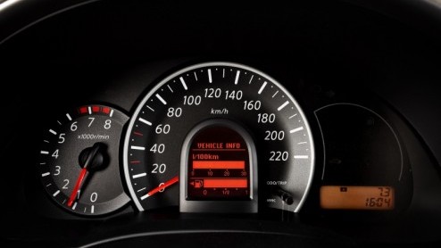 Net op het moment dat we de Nissan Micra bijna zijn vergeten, komen de Japanners met een nieuwe. De vierde generatie gaat in het steeds groter n populairder wordende B-segment langer op het netvlies