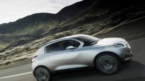 Dit is m dan, de Peugeot HR1. Een spectaculair studiemodel met twee tot vier zitplaatsen dat volgens zijn makers op een bijzondere manier een stadsauto, SUV, en coup in zich verenigt. De aandrijving