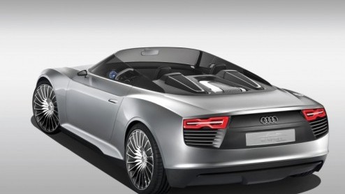 Op de autotentoonstelling van Parijs stelt Audi een nieuw e-tron model voor, de e-tron Spyder. De concept van een compacte open sportauto is een echte plug-in hybride, waarbij een twin-turbo V6 TDI me