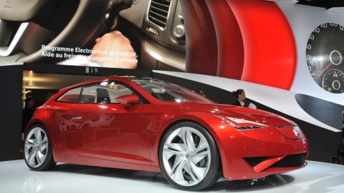 De Parijse autosalon heeft dit weekend zijn deuren voor het grote publiek geopend. We zijn uiteraard ook even een kijkje gaan nemen en hebben diverse primeurs, bijzondere studiemodellen en aankomende