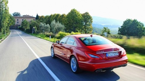 De opmars van de vierdeurscoup neemt de laatste jaren grote sprongen. Porsche, Aston Martin, Audi en zelfs Volkswagen zijn gevallen voor de charmes van deze niche-carrosserievariant. Mercedes-Benz wa