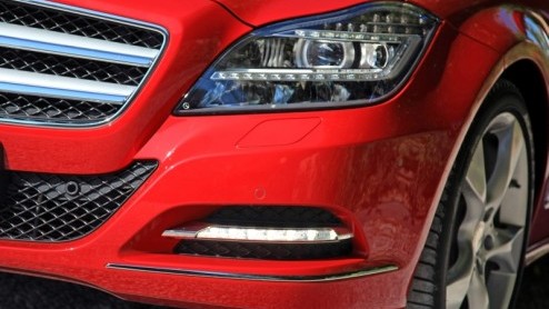 De opmars van de vierdeurscoup neemt de laatste jaren grote sprongen. Porsche, Aston Martin, Audi en zelfs Volkswagen zijn gevallen voor de charmes van deze niche-carrosserievariant. Mercedes-Benz wa