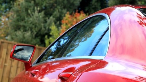 De opmars van de vierdeurscoup neemt de laatste jaren grote sprongen. Porsche, Aston Martin, Audi en zelfs Volkswagen zijn gevallen voor de charmes van deze niche-carrosserievariant. Mercedes-Benz wa