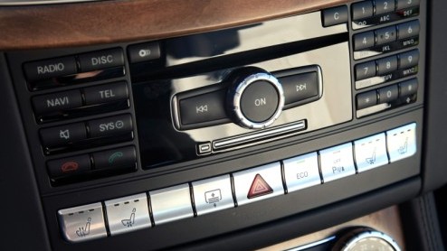 De opmars van de vierdeurscoup neemt de laatste jaren grote sprongen. Porsche, Aston Martin, Audi en zelfs Volkswagen zijn gevallen voor de charmes van deze niche-carrosserievariant. Mercedes-Benz wa