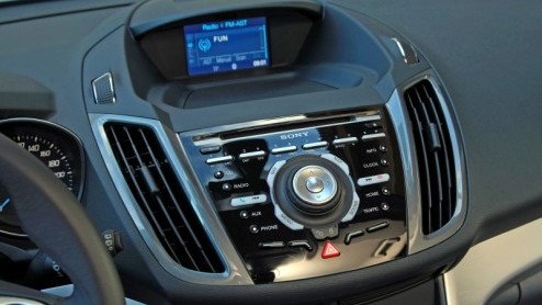 Ford heeft de C-MAX vernieuwd en steekt dat niet onder stoelen of banken. De nieuwe generatie telt niet n maar twee opvolgers, want vanaf nu is ook de Grand C-MAX met maximaal zeven zitplaatsen een