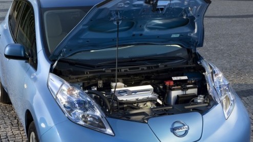 Het wordt door menigeen al jaren geroepen; we gaan elektrisch autorijden. Hoewel er in de jaren 90 al enkele merken een eerste poging hebben gewaagd in ons land, staat ons de komende tijd een veel gr