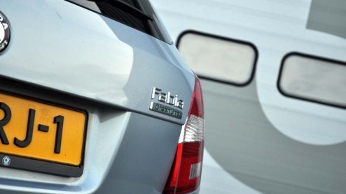 Skoda heeft met de Fabia Combi Greenline een uitermate spaarzaam type in handen. We noteren: geen BPM, geen wegenbelasting, veertien procent bijtelling bij zakelijk gebruik en een gemiddeld (fabrieks)