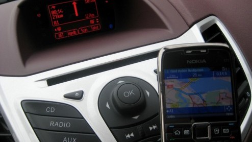 Autonavigatie is er in allerlei soorten en maten. Naast allerhande gentegreerde systemen en draagbare exemplaren doemt er ook steeds vaker navigatiesoftware voor smartphones op. Nieuw is Fords Mobil