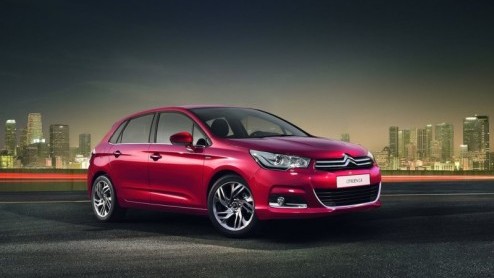 Vanaf eind deze week staat de splinternieuwe Citron C4 bij de dealer. De kersverse Fransoos mag de compacte middenklasse gaan overtuigen met zijn dynamisch elegante uitstraling en een hoogwaardig, co