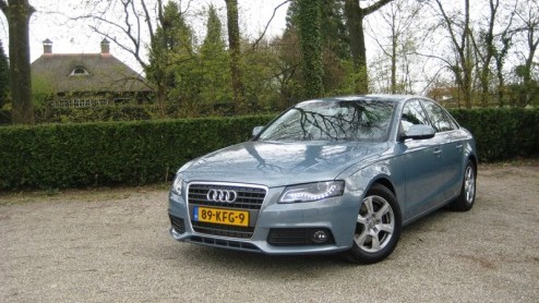 Bij Audi kan kilometervretend Nederland nu zeer interessant zaken doen. In navolging van de A1 en A3 heeft voortaan ook de A4 - dankzij een pakket efficinte maatregelen - een streepje voor op de conc