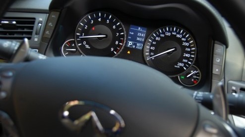 Audi, BMW en Mercedes-Benz, het zijn de top-3 merken die het in Europa voor het zeggen hebben met premium modellen. Lexus probeert er sinds 1990 een stokje tussen te steken en sinds krap twee jaar is
