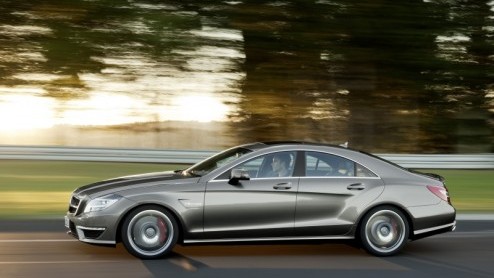 De nieuwe Mercedes-Benz CLS fungeert als de elegante, chique vierdeurscoupe in de familie. Voor wie bot gezegd een E-Klasse te minnetjes is. En dan duikt nu de CLS 63 AMG op, die weer heel andere pret